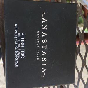 Anastasia Beverly Hills Blush Trio